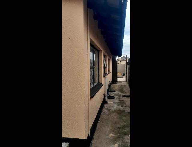 2 BEDROOM HOUSE FOR SALE IN PIMVILLE